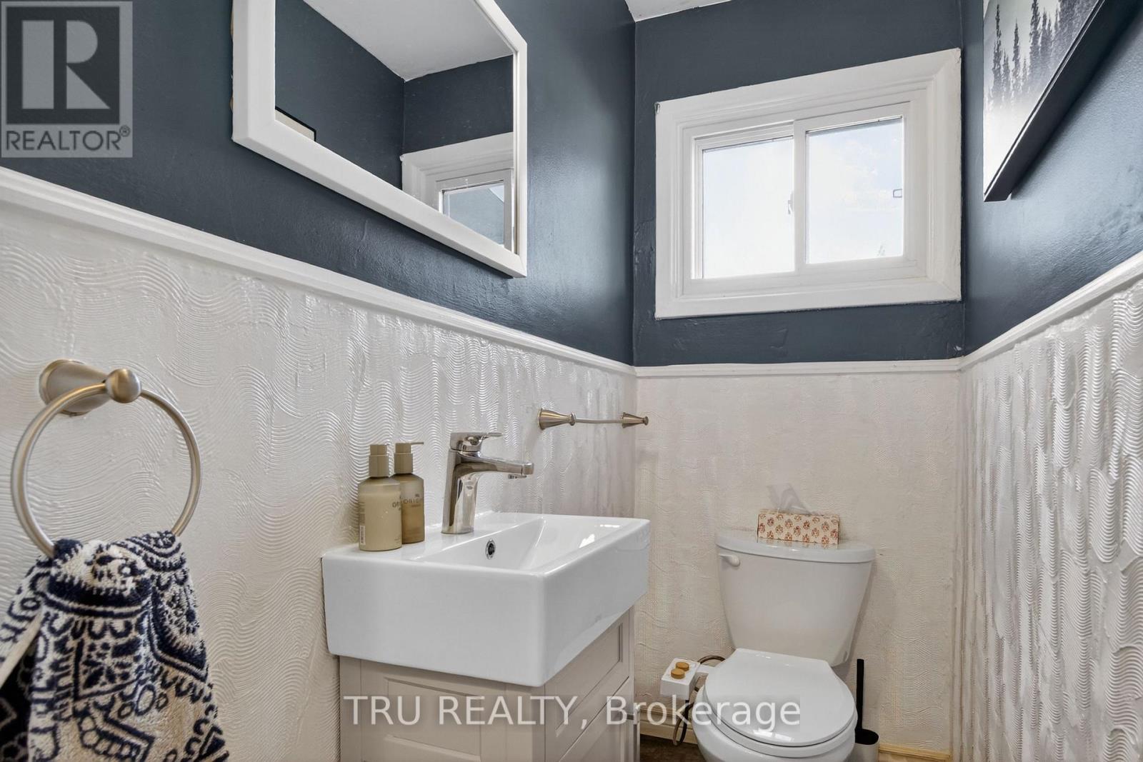 1253 Emperor Avenue, Ottawa, Ontario  K1Z 8C4 - Photo 9 - X13461228