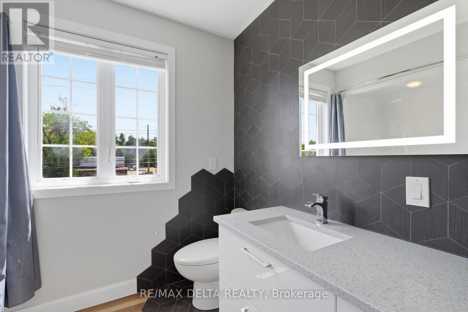 1791 Queensdale Avenue, Ottawa, Ontario  K1T 1J7 - Photo 31 - X13461268