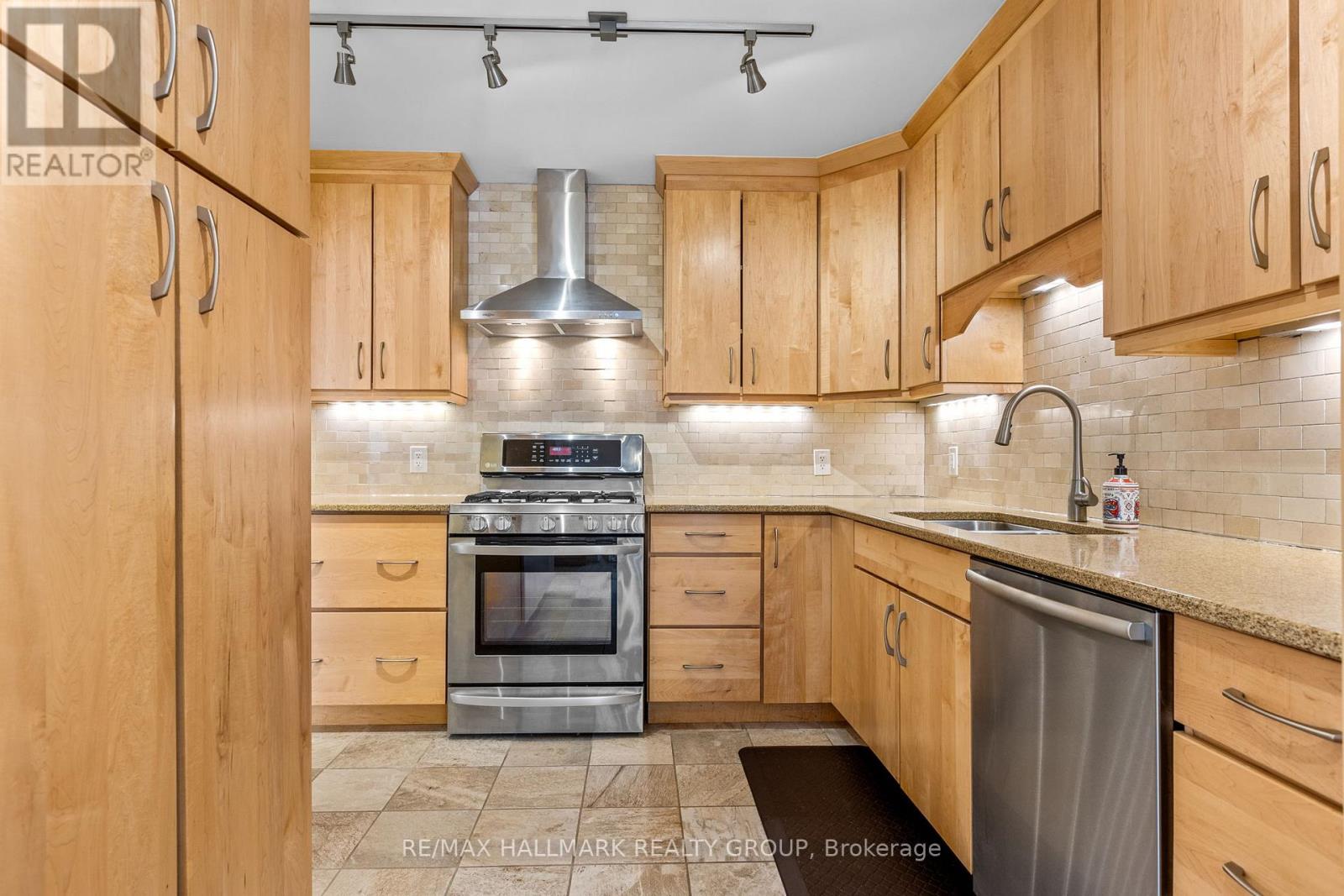 988 Lucille Way, Ottawa, Ontario  K4A 4J2 - Photo 11 - X13461528