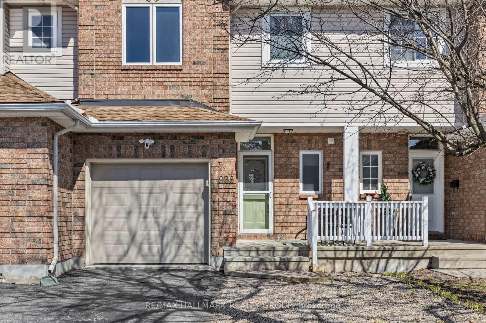 988 Lucille Way, Ottawa, Ontario  K4A 4J2 - Photo 2 - X13461528
