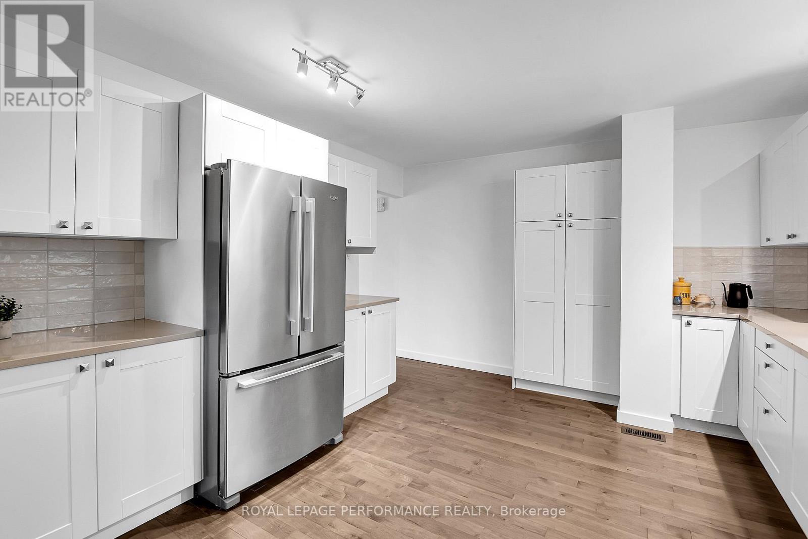 69 Hawk Crescent, Ottawa, Ontario  K1V 9G8 - Photo 14 - X13461734