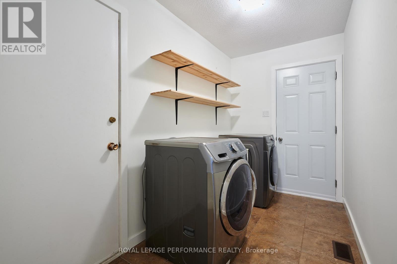 69 Hawk Crescent, Ottawa, Ontario  K1V 9G8 - Photo 17 - X13461734