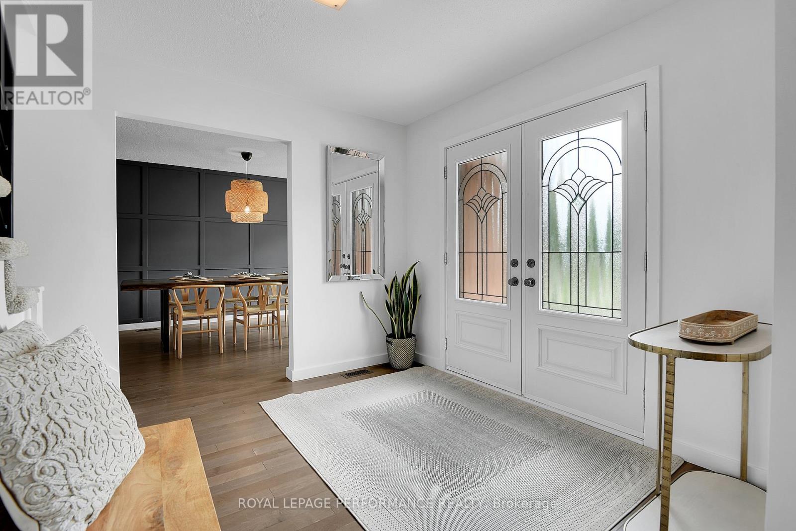 69 Hawk Crescent, Ottawa, Ontario  K1V 9G8 - Photo 4 - X13461734