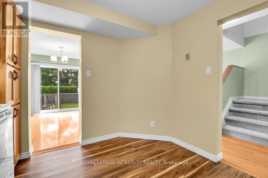 6176 Oak Meadows Drive Drive, Ottawa, Ontario  K1C 7G8 - Photo 14 - X13461836