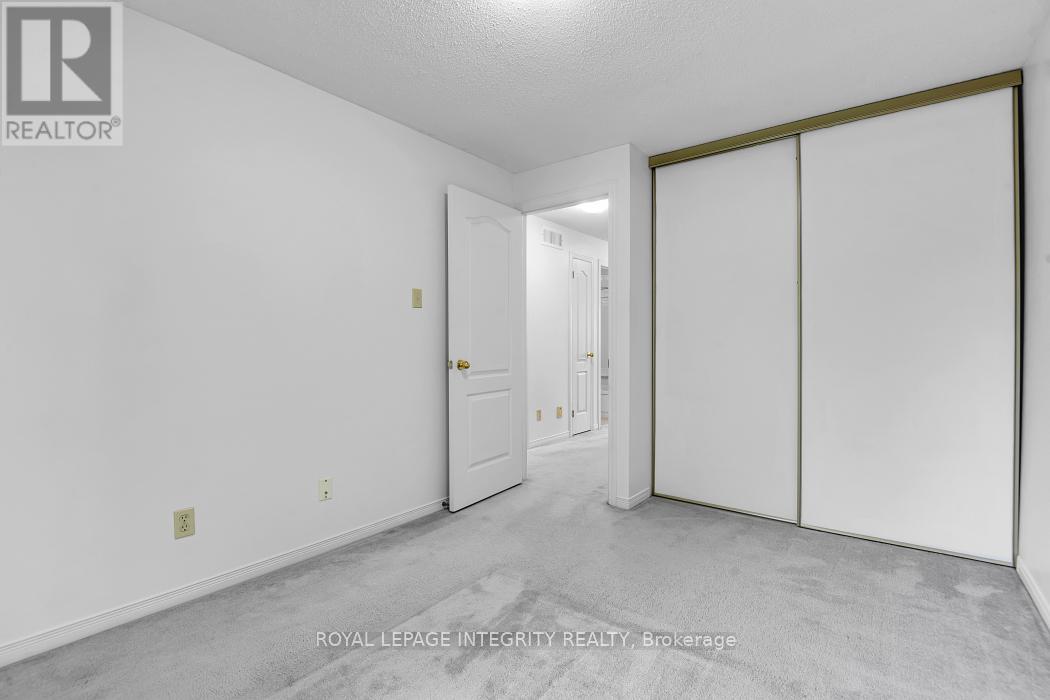 6176 Oak Meadows Drive Drive, Ottawa, Ontario  K1C 7G8 - Photo 24 - X13461836