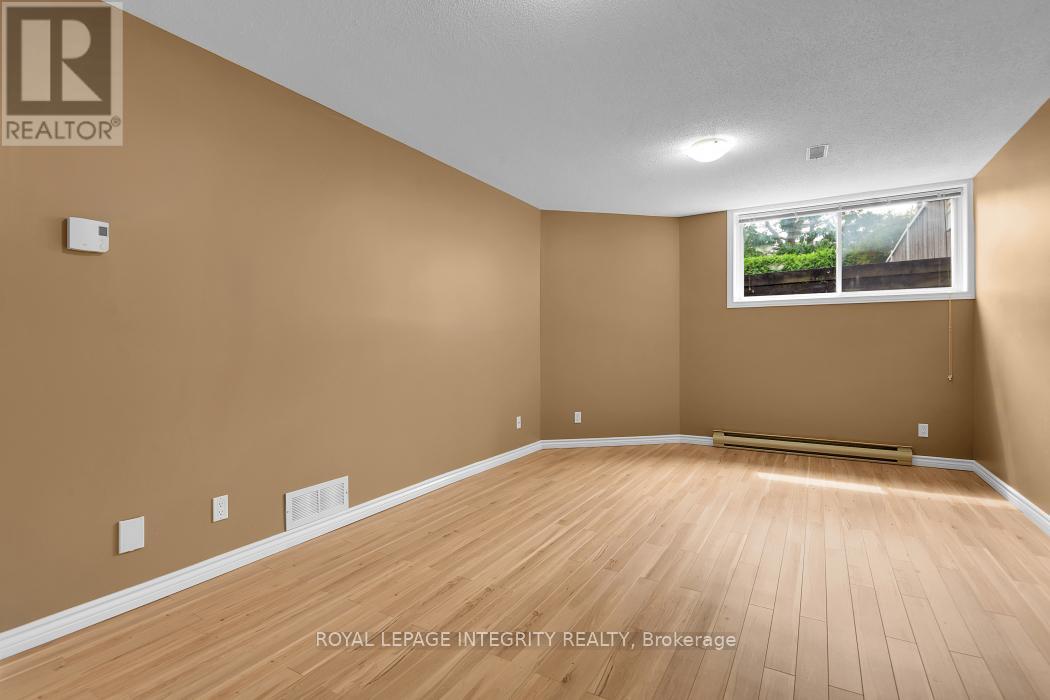 6176 Oak Meadows Drive Drive, Ottawa, Ontario  K1C 7G8 - Photo 28 - X13461836