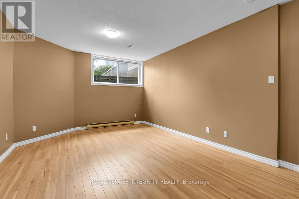6176 Oak Meadows Drive Drive, Ottawa, Ontario  K1C 7G8 - Photo 29 - X13461836