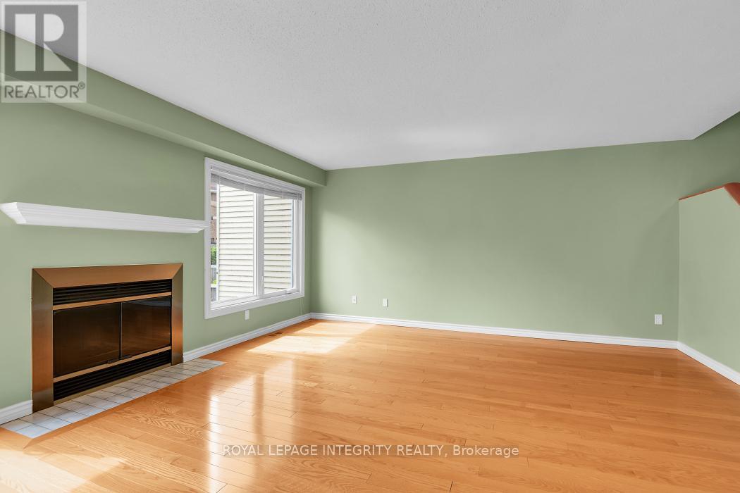 6176 Oak Meadows Drive Drive, Ottawa, Ontario  K1C 7G8 - Photo 8 - X13461836
