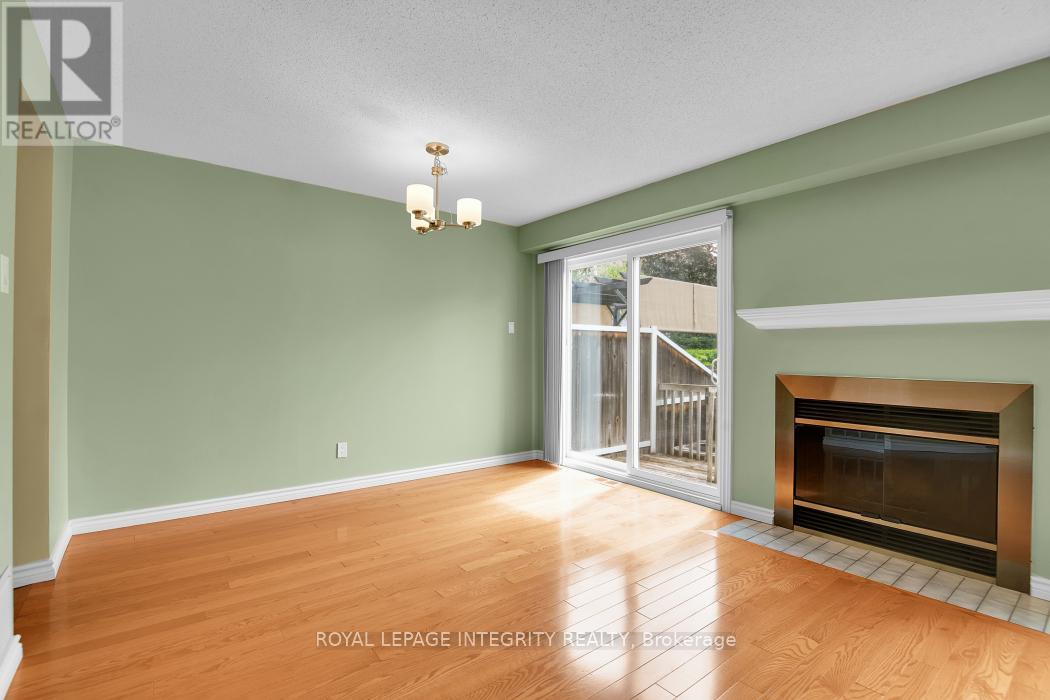6176 Oak Meadows Drive Drive, Ottawa, Ontario  K1C 7G8 - Photo 9 - X13461836