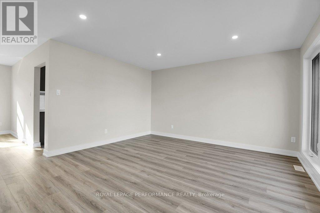 624 Clarke Avenue, Ottawa, Ontario  K1K 0Y7 - Photo 7 - X13461858