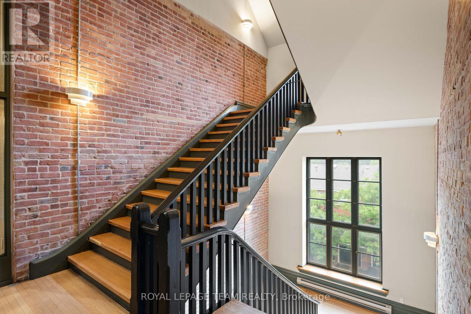 404 - 589 Rideau Street, Ottawa, Ontario  K1N 6A1 - Photo 3 - X13461904