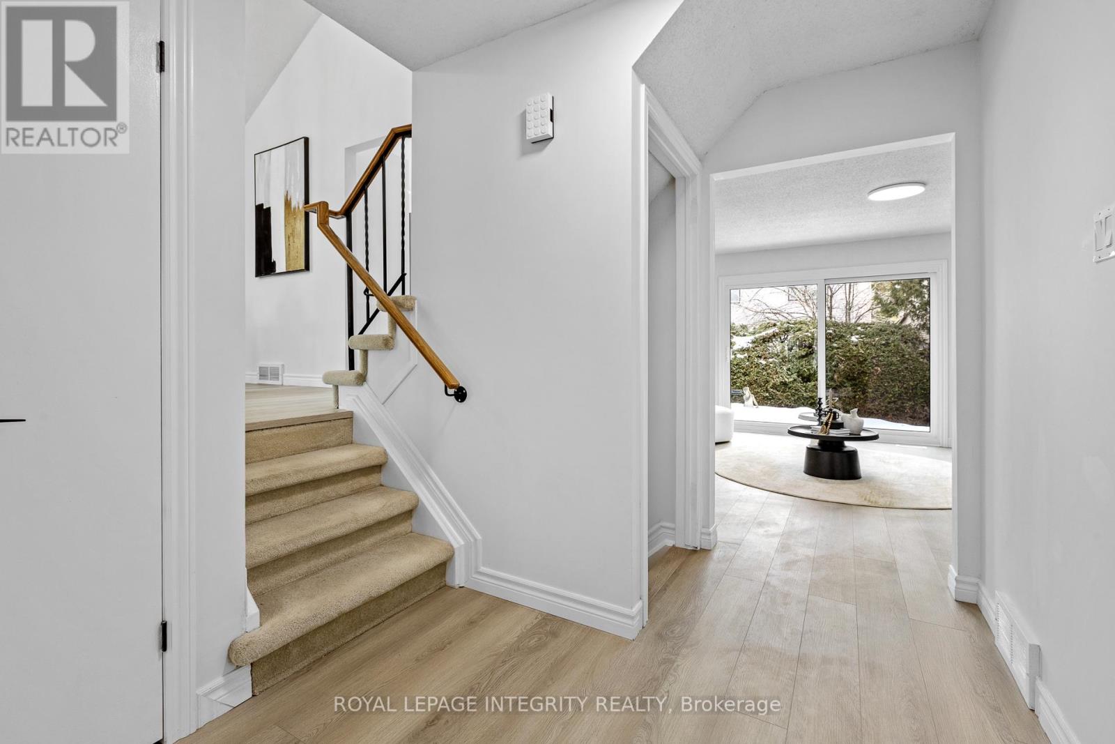6368 Viseneau Drive, Ottawa, Ontario  K1C 2J2 - Photo 7 - X13461914