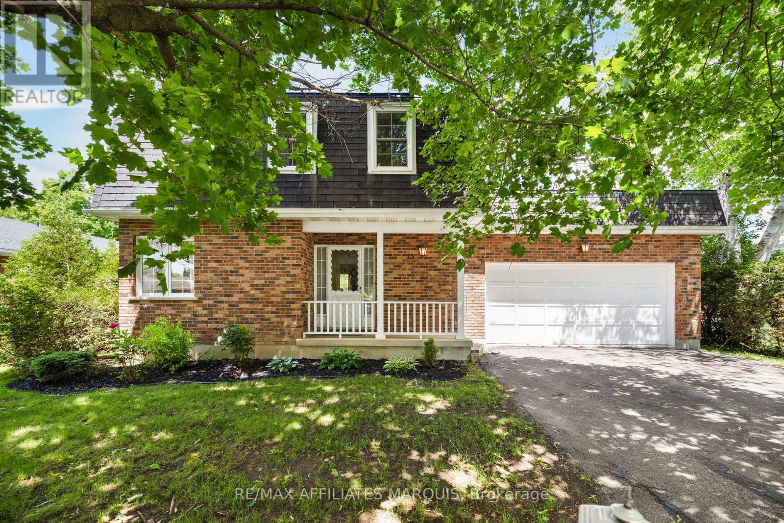 15 Glenview Crescent, Perth, Ontario  K7H 2L1 - Photo 1 - X13462100