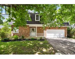 15 GLENVIEW CRESCENT, Perth, Ontario