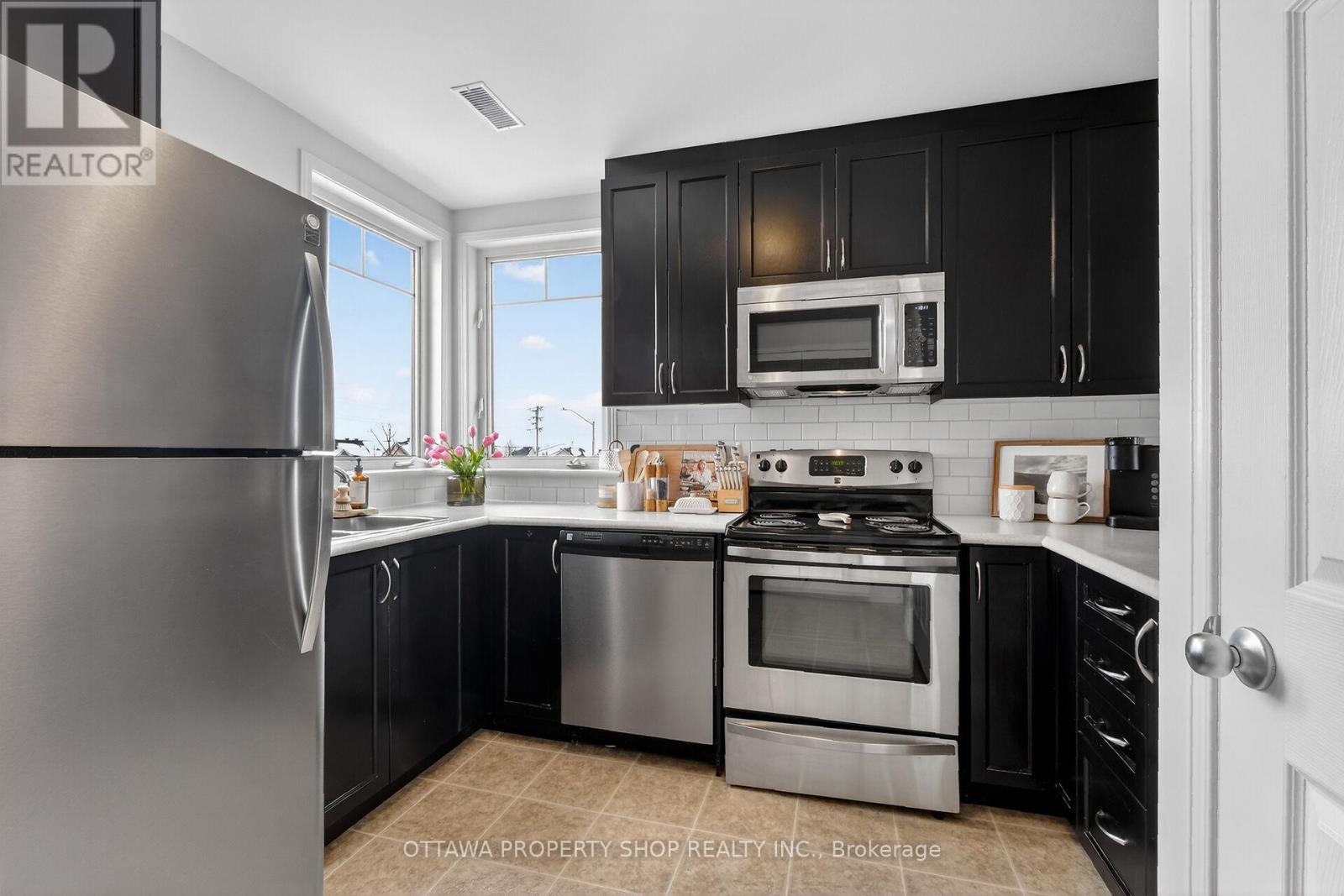 3385 Cambrian Road, Ottawa, Ontario  K2J 1S3 - Photo 4 - X13462106