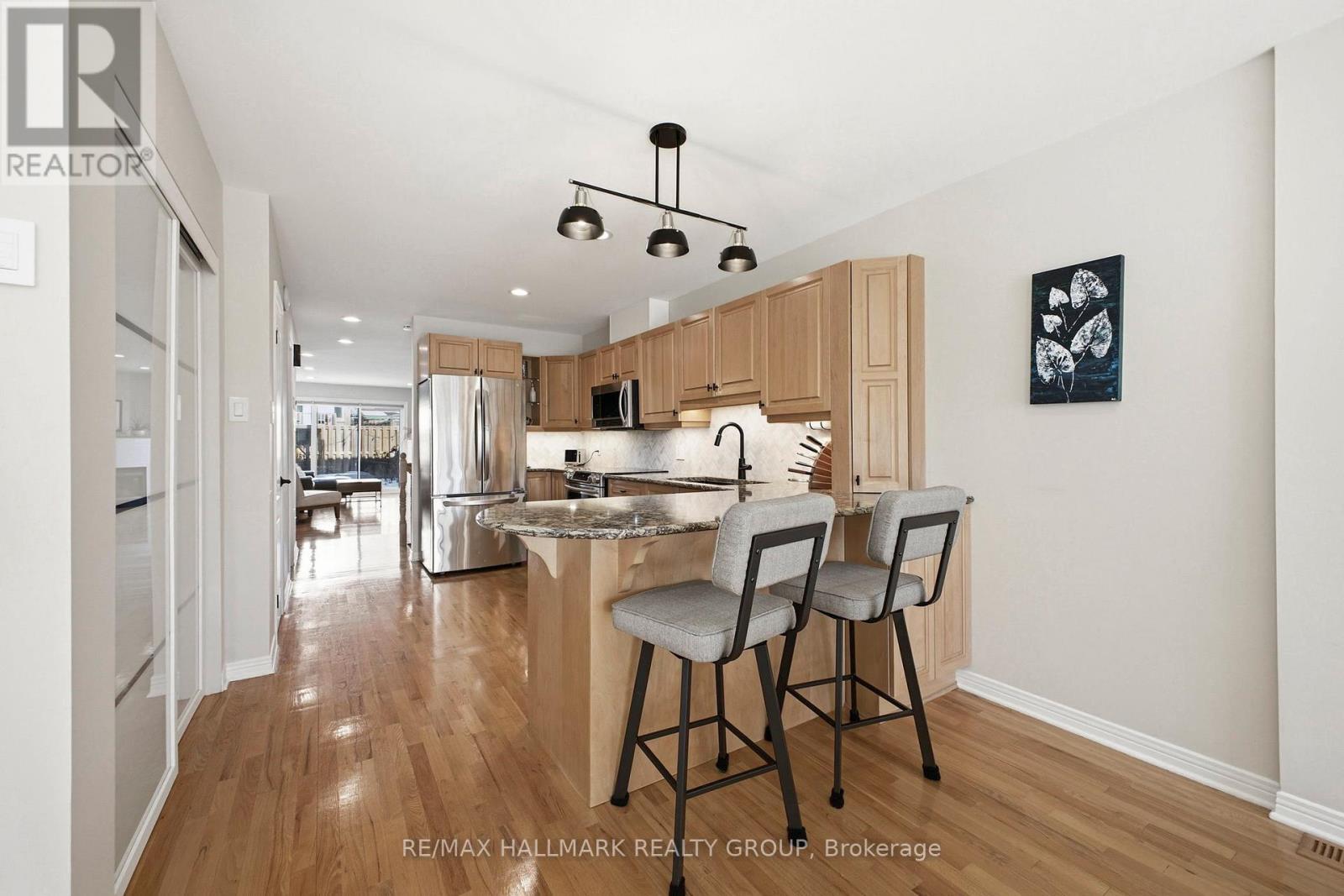 303b James Street, Ottawa, Ontario  K1R 5M8 - Photo 6 - X13462150