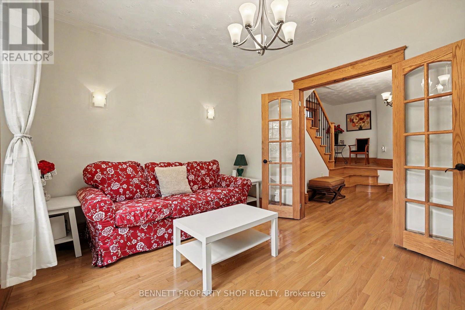 289 Crichton Street, Ottawa, Ontario  K1M 1W3 - Photo 10 - X13462184
