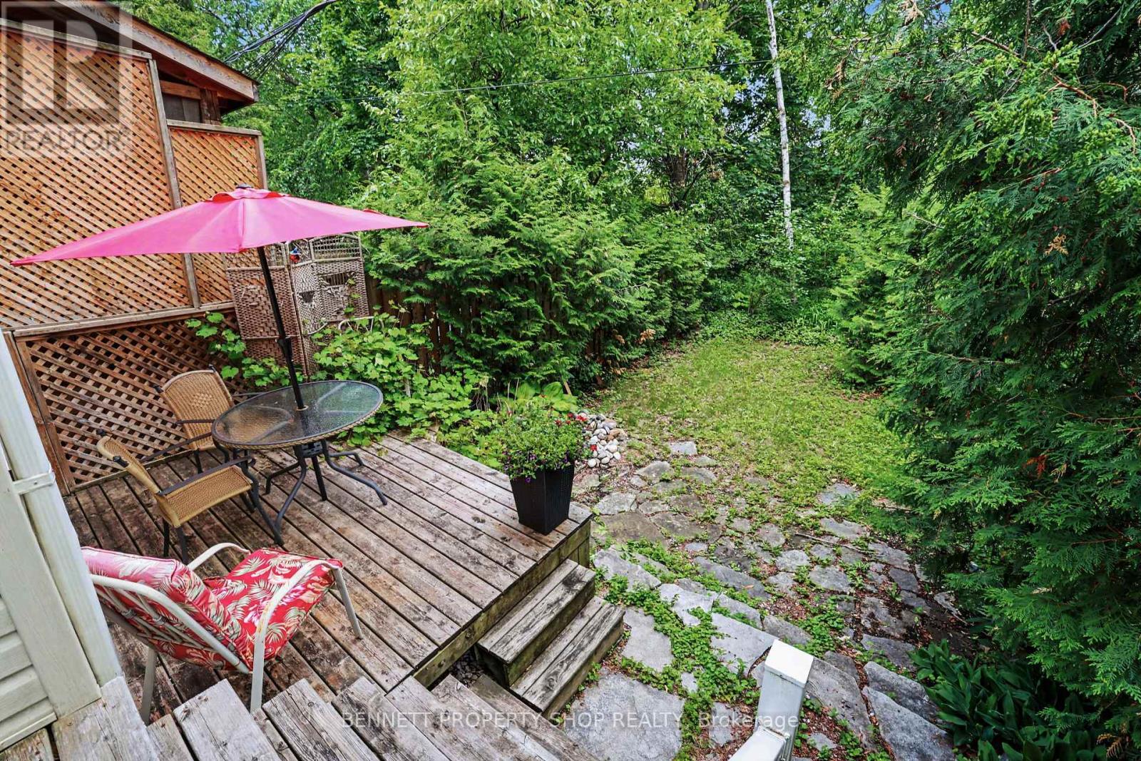 289 Crichton Street, Ottawa, Ontario  K1M 1W3 - Photo 16 - X13462184