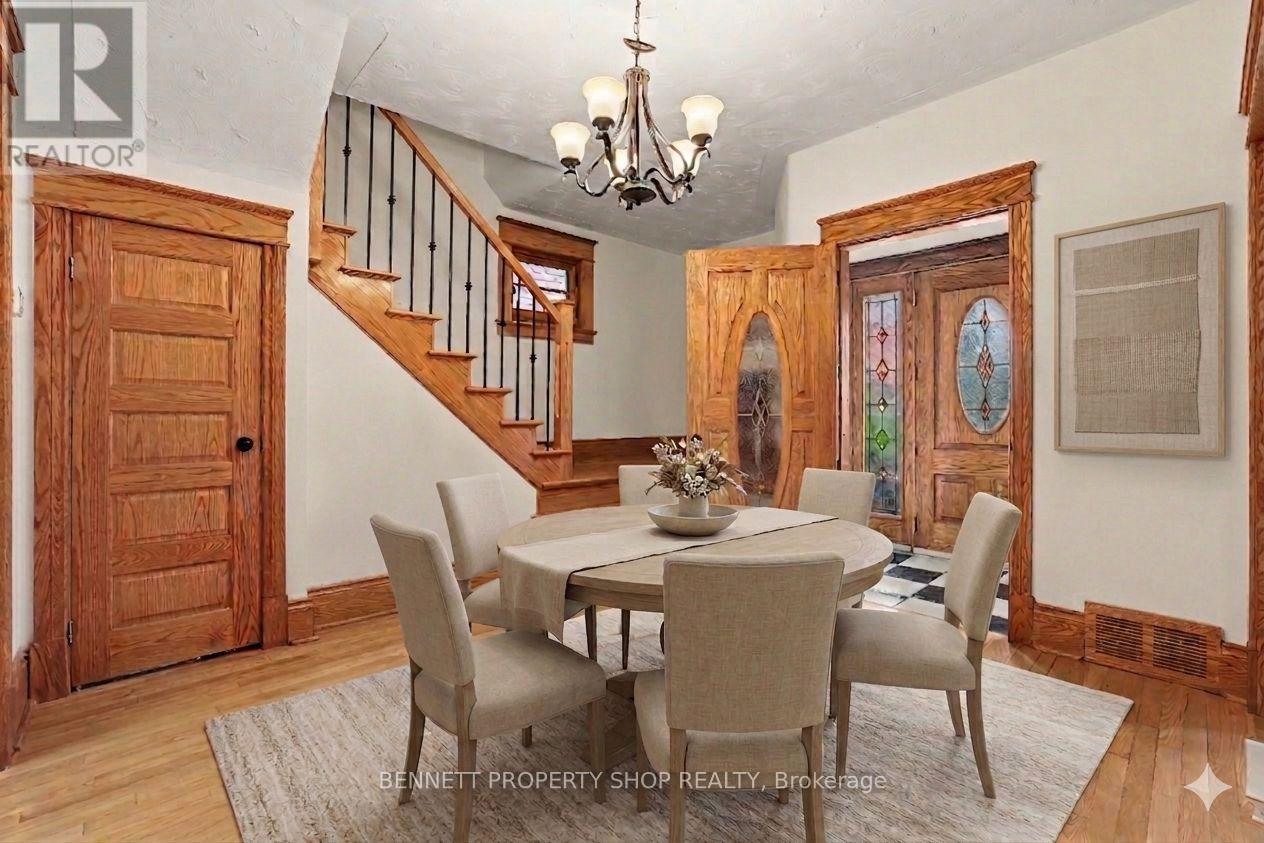 289 Crichton Street, Ottawa, Ontario  K1M 1W3 - Photo 4 - X13462184