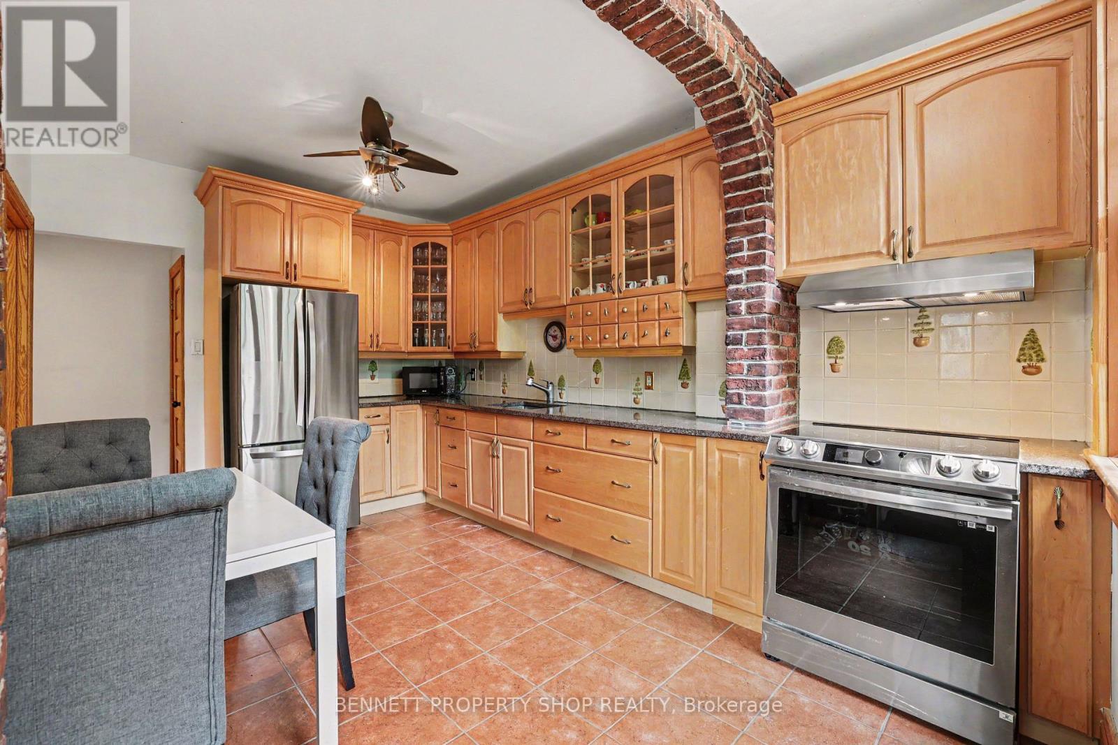 289 Crichton Street, Ottawa, Ontario  K1M 1W3 - Photo 8 - X13462184