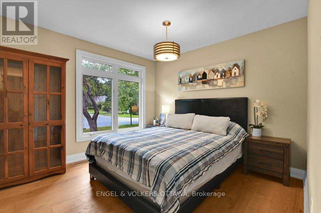 580 Thessaly Circle, Ottawa, Ontario  K1H 5W5 - Photo 17 - X13462258