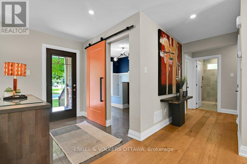 580 Thessaly Circle, Ottawa, Ontario  K1H 5W5 - Photo 5 - X13462258