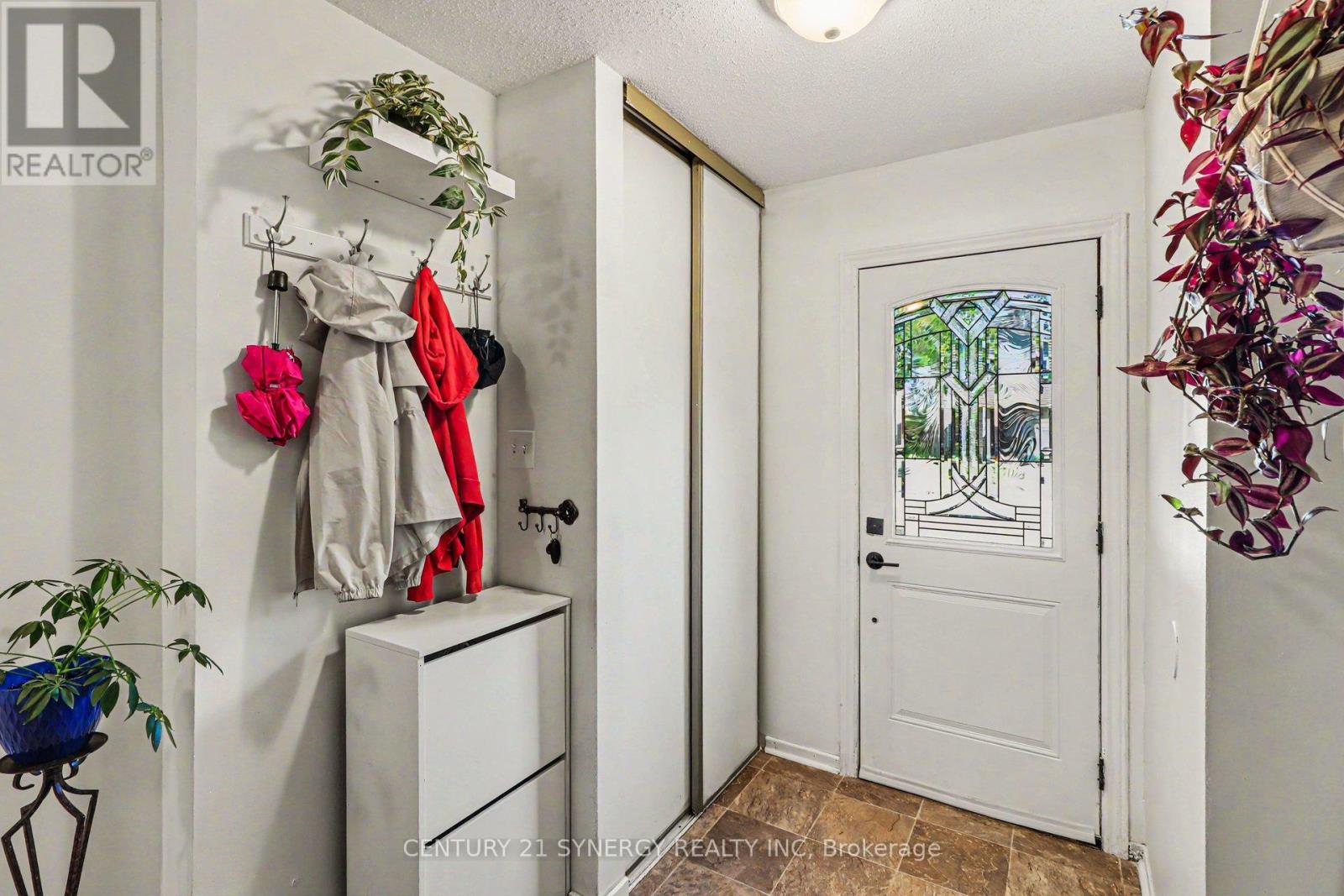 1082 Taffy Lane, Ottawa, Ontario  K1C 1Y5 - Photo 4 - X13462300