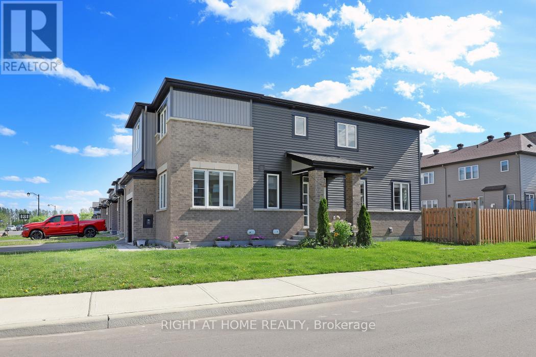 900 Serrano Street, Ottawa, Ontario  K4A 5L3 - Photo 3 - X13462392