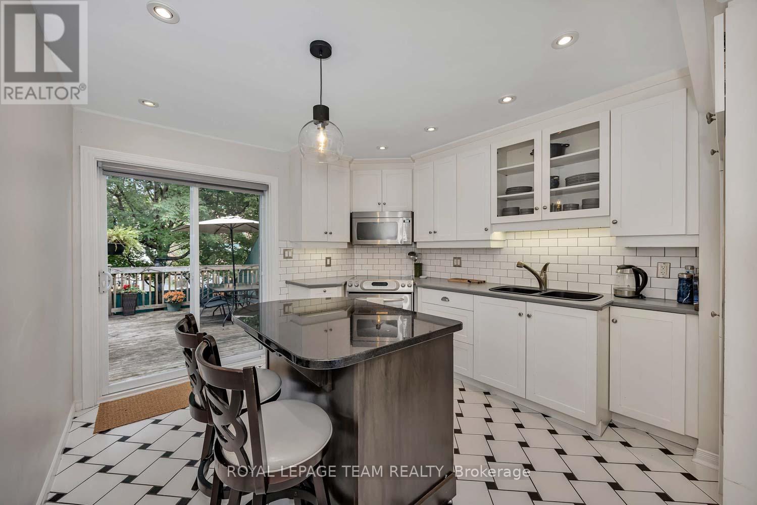 215 Booth Street, Ottawa, Ontario  K1R 7V4 - Photo 16 - X13462400