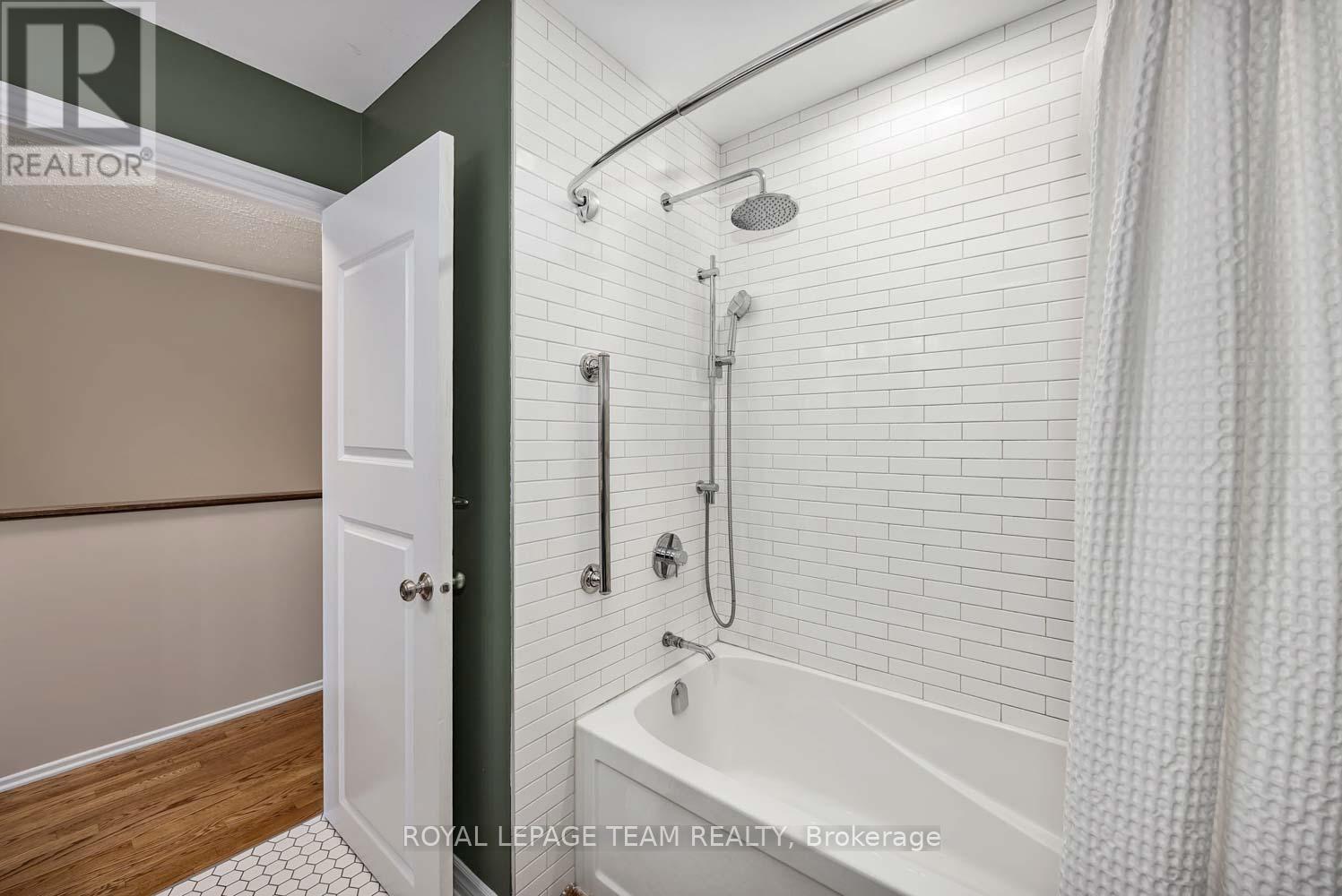 215 Booth Street, Ottawa, Ontario  K1R 7V4 - Photo 35 - X13462400