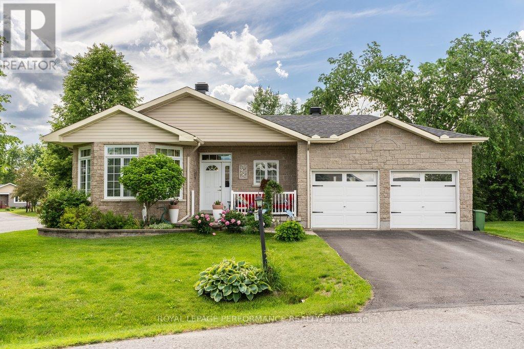 997 Ada Barrington Private, Ottawa, Ontario  K4P 0A7 - Photo 1 - X13462640