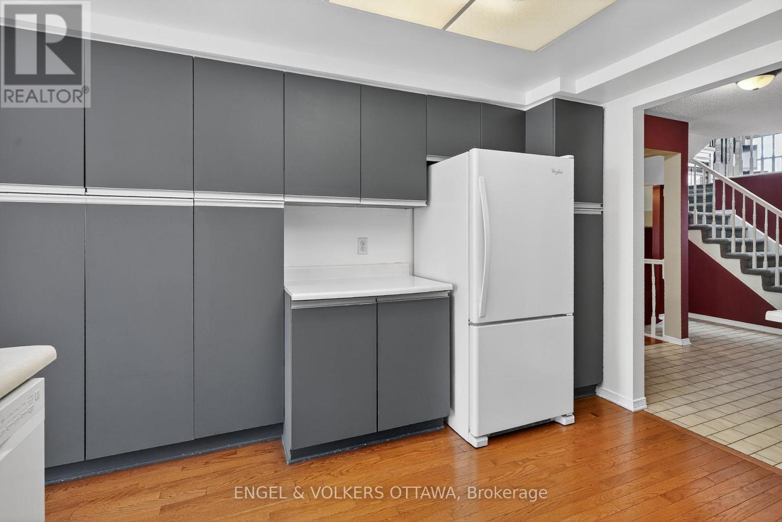 6592 Windsong Avenue, Ottawa, Ontario  K1C 6M9 - Photo 11 - X13462710