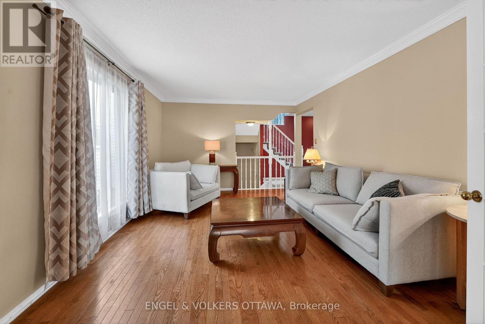6592 Windsong Avenue, Ottawa, Ontario  K1C 6M9 - Photo 4 - X13462710