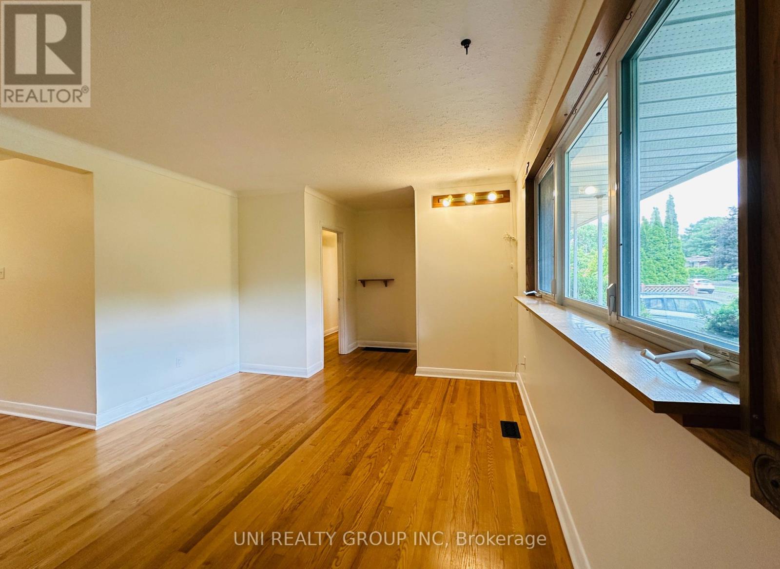 77 Meadowlands Drive, Ottawa, Ontario  K2G 2R9 - Photo 15 - X13462740