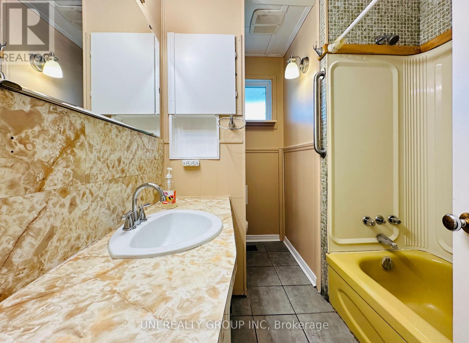 77 Meadowlands Drive, Ottawa, Ontario  K2G 2R9 - Photo 24 - X13462740