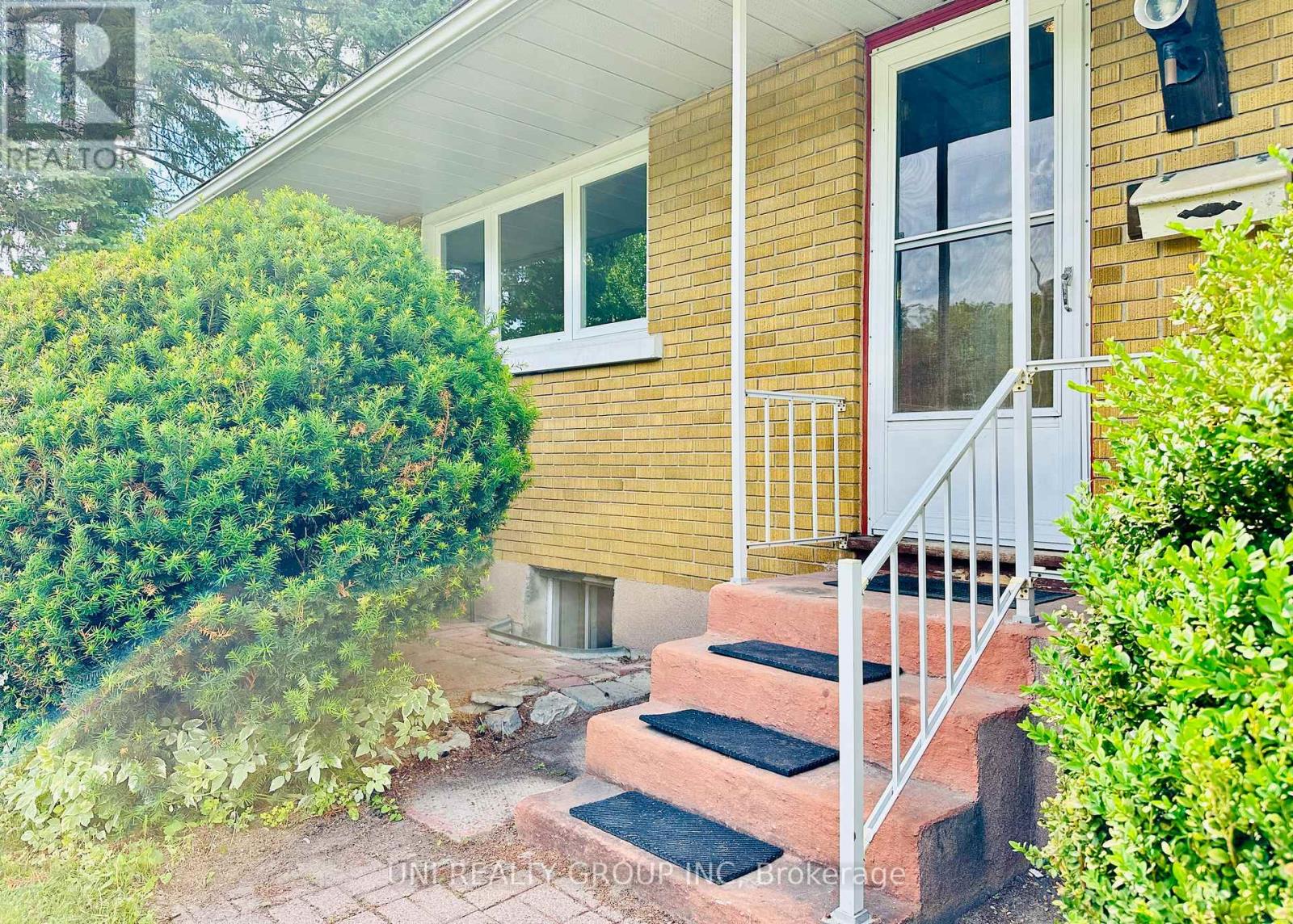 77 Meadowlands Drive, Ottawa, Ontario  K2G 2R9 - Photo 8 - X13462740