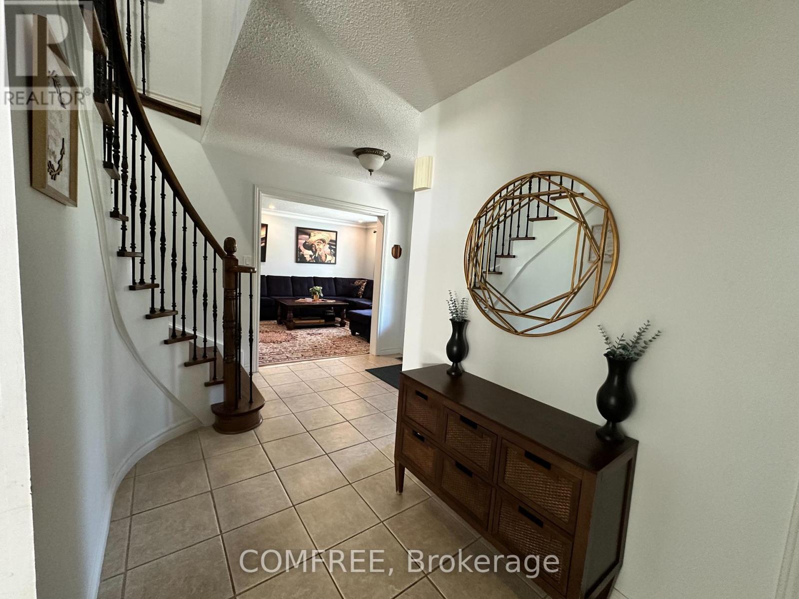 46 William Street, East Gwillimbury, Ontario  L0G 1V0 - Photo 10 - N13463064