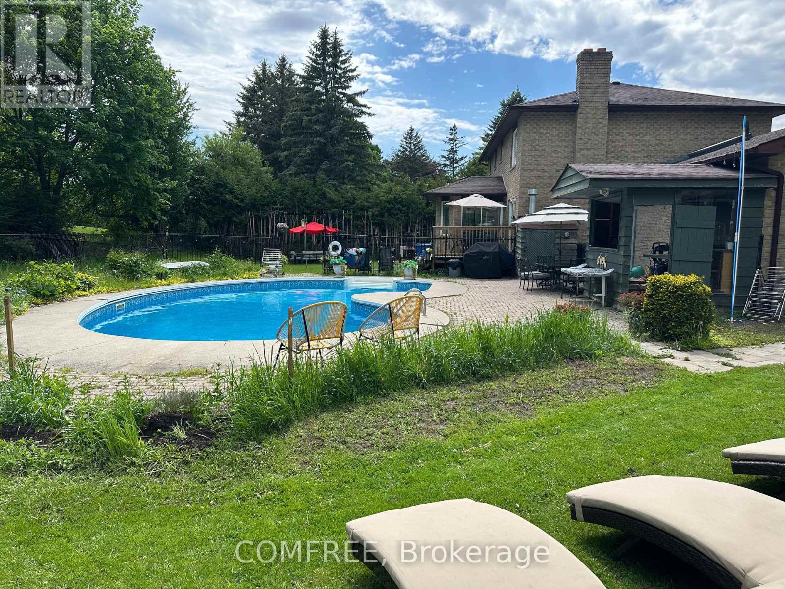 46 William Street, East Gwillimbury, Ontario  L0G 1V0 - Photo 3 - N13463064