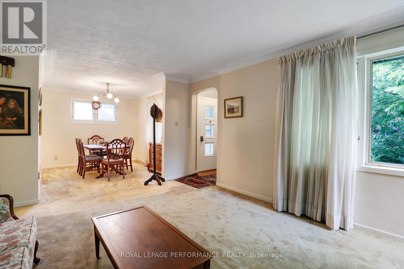 2061 Fairbanks Avenue, Ottawa, Ontario  K1H 5Y9 - Photo 9 - X13462794