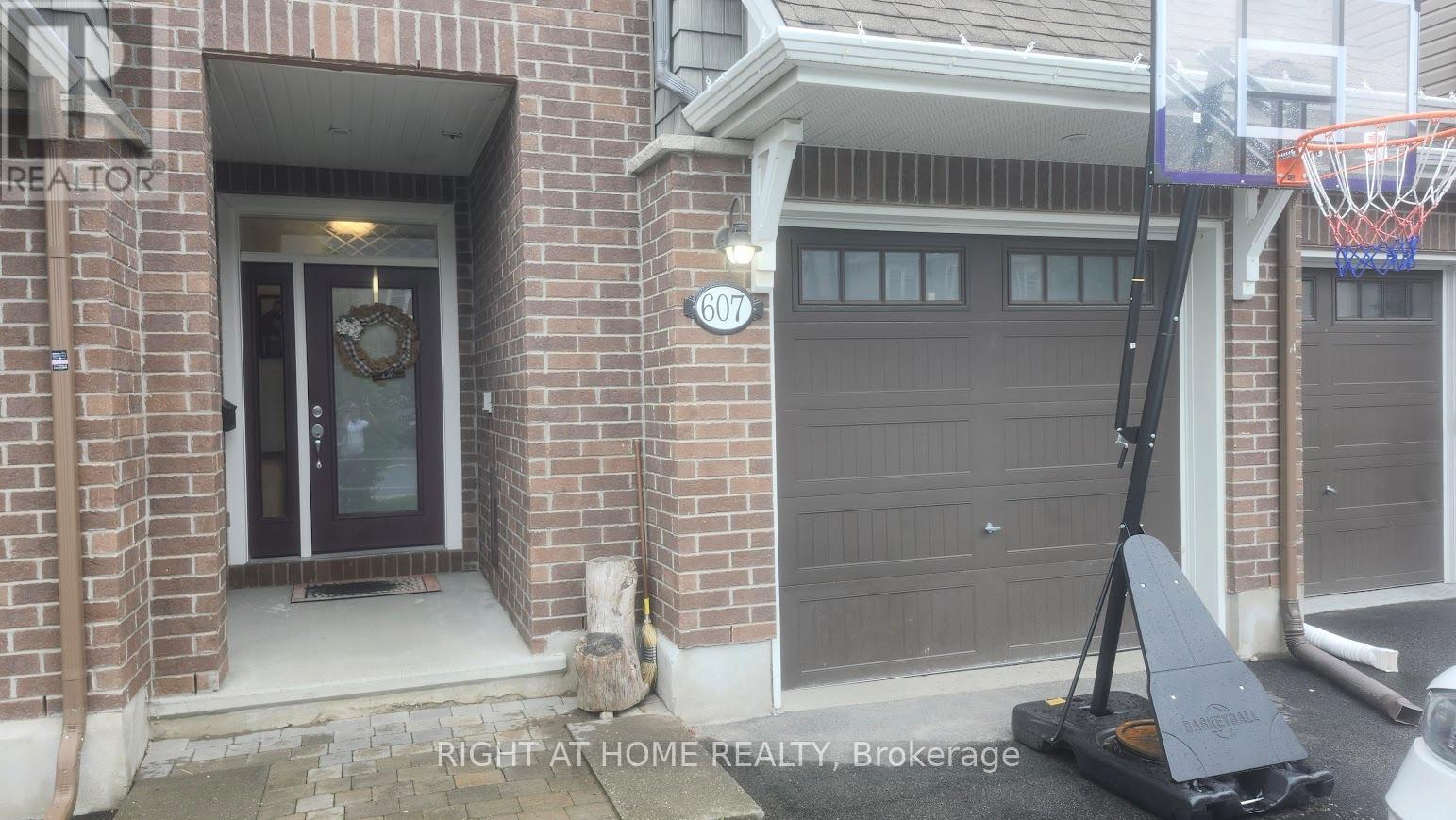 607 Egret Way, Ottawa, Ontario  K2J 6K9 - Photo 2 - X13462884