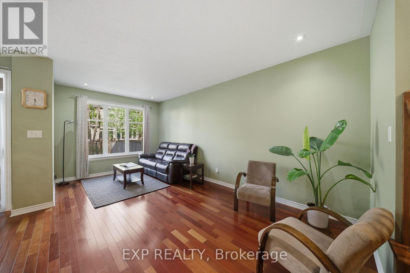 4265 Kelly Farm Drive, Ottawa, Ontario  K1T 0A6 - Photo 5 - X13463050