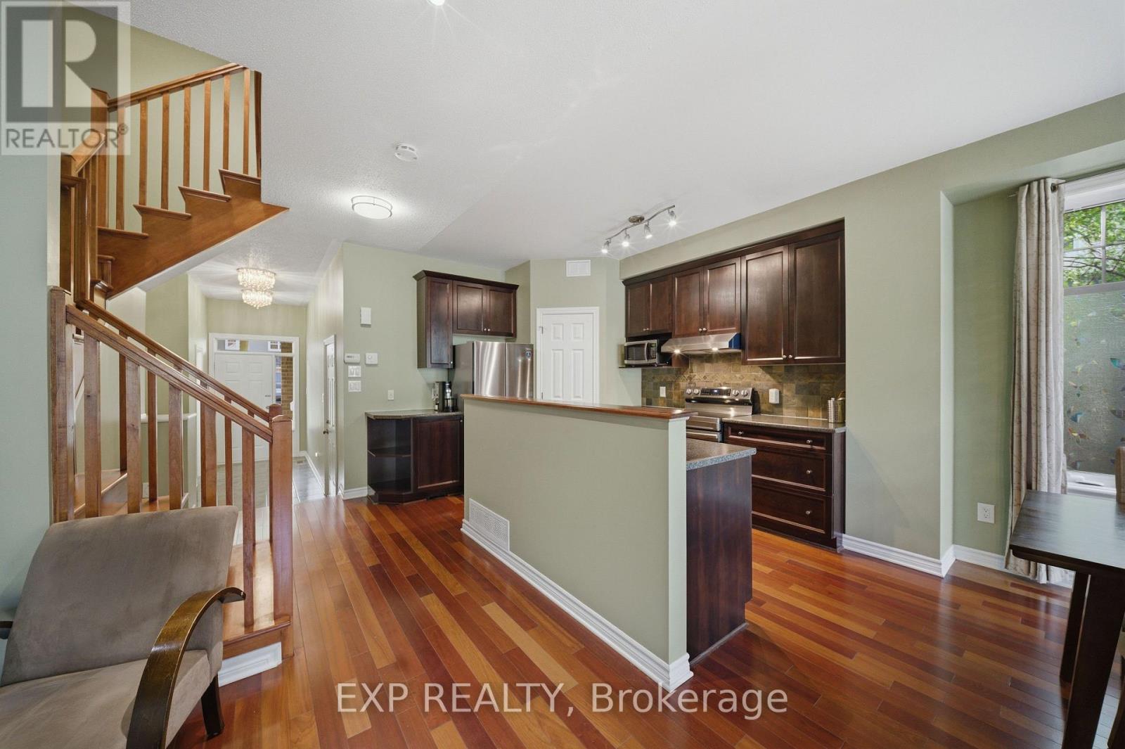 4265 Kelly Farm Drive, Ottawa, Ontario  K1T 0A6 - Photo 7 - X13463050