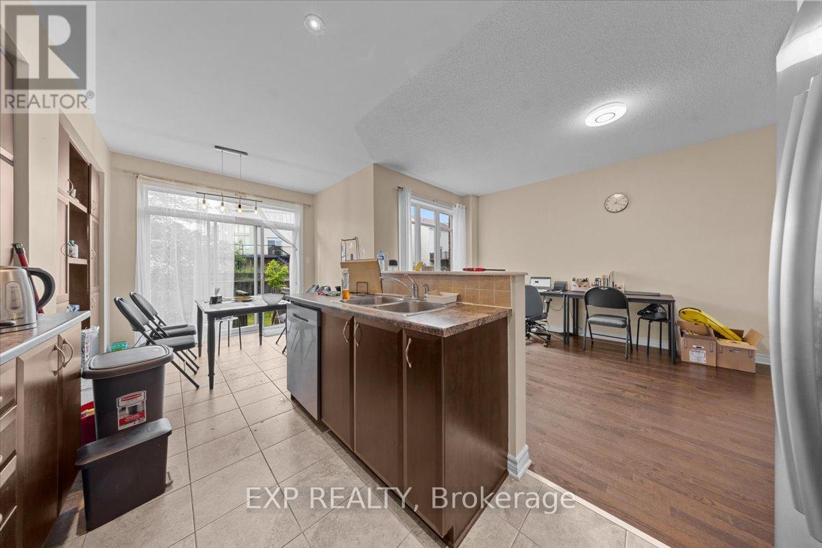 222 Badgeley Avenue, Ottawa, Ontario  K2T 0A4 - Photo 12 - X13463306