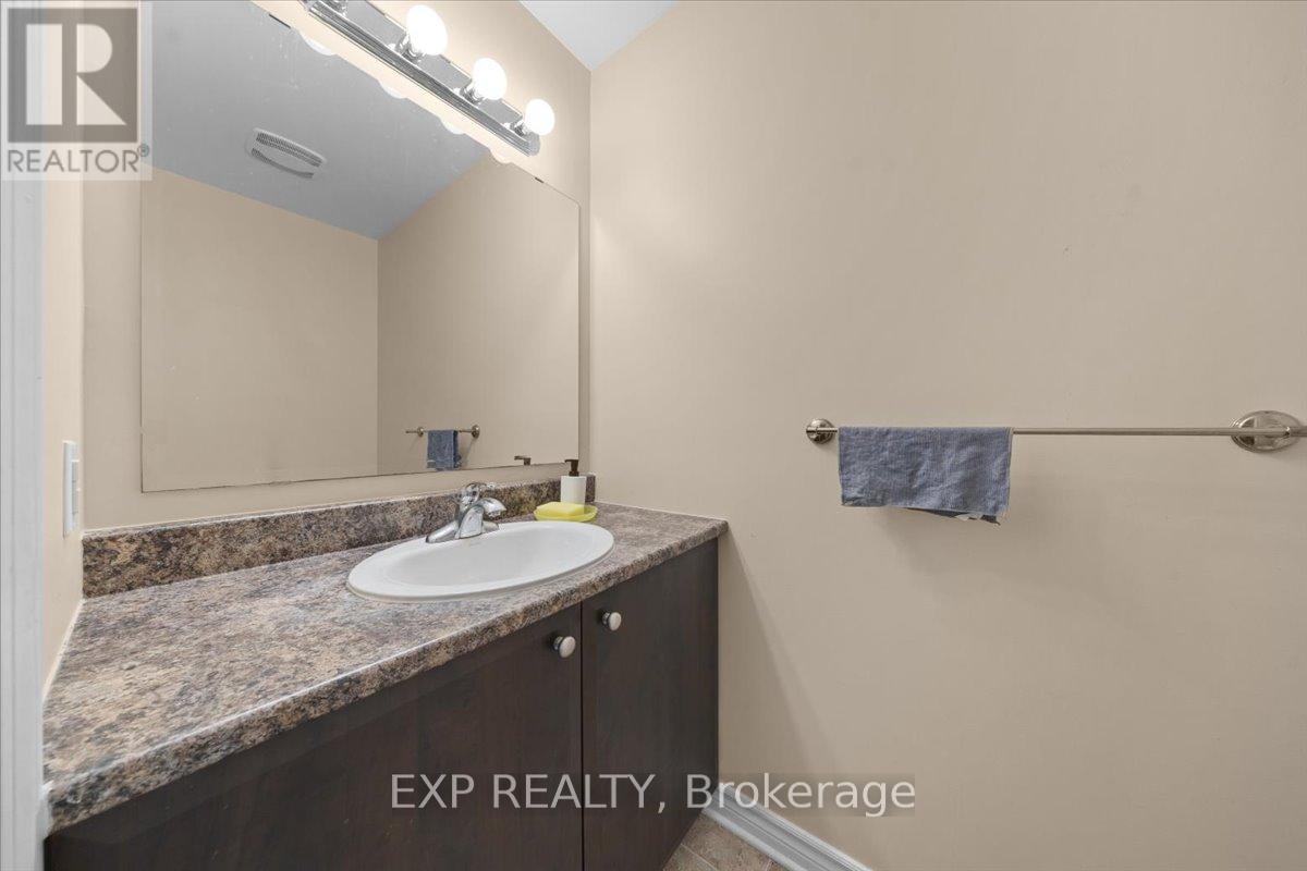 222 Badgeley Avenue, Ottawa, Ontario  K2T 0A4 - Photo 4 - X13463306