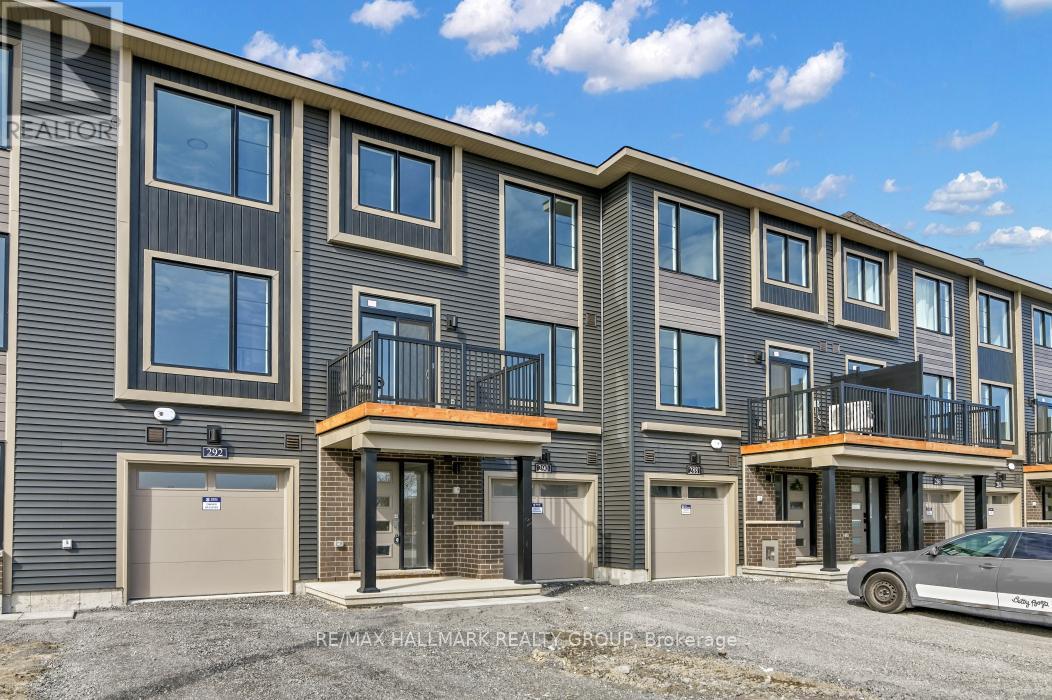 290 Bankside Way, Ottawa, Ontario  K2J 3M8 - Photo 3 - X13463360