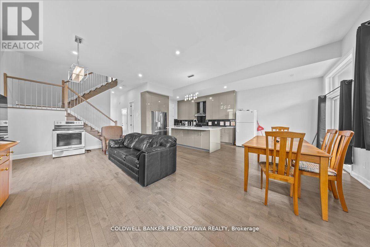562 Queen Mary Street, Ottawa, Ontario  K1K 1W1 - Photo 11 - X13463364