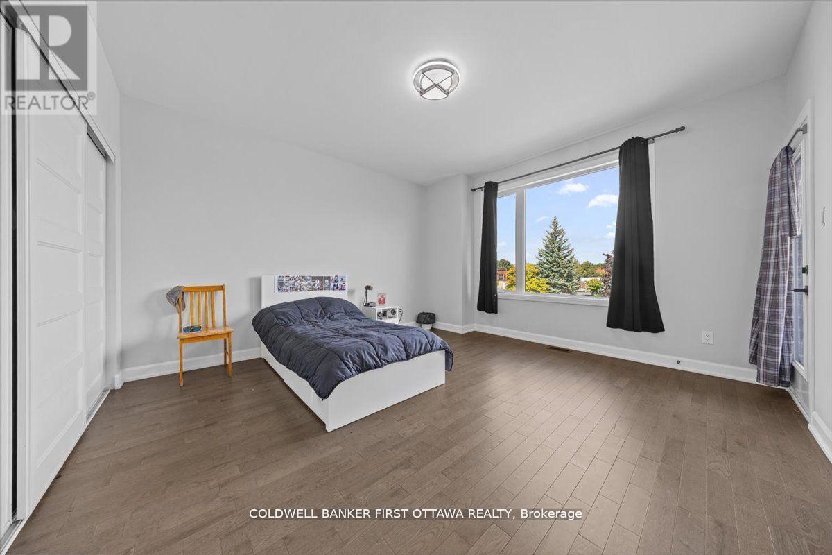 562 Queen Mary Street, Ottawa, Ontario  K1K 1W1 - Photo 13 - X13463364