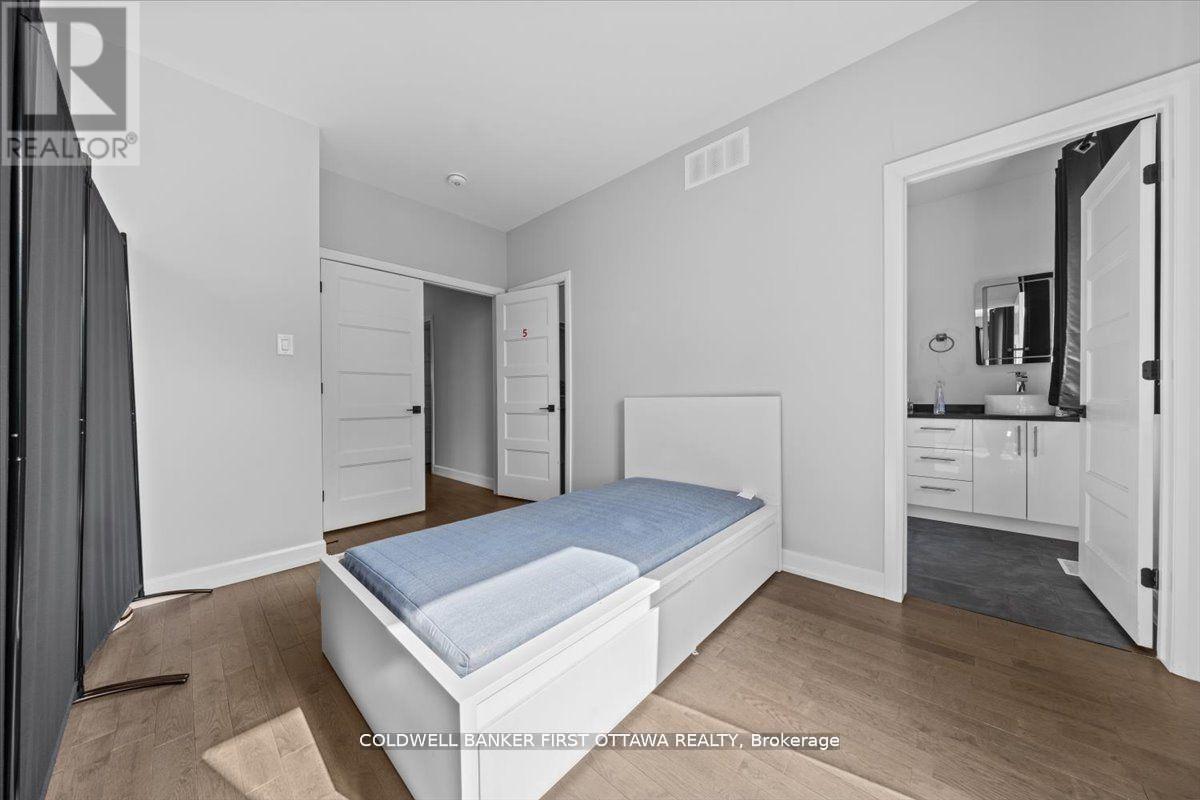 562 Queen Mary Street, Ottawa, Ontario  K1K 1W1 - Photo 21 - X13463364