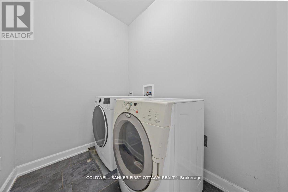 560 Queen Mary Street, Ottawa, Ontario  K1K 1W1 - Photo 16 - X13463472