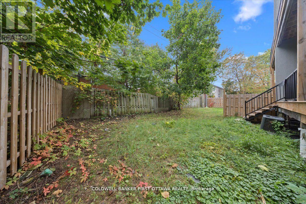 560 Queen Mary Street, Ottawa, Ontario  K1K 1W1 - Photo 37 - X13463472
